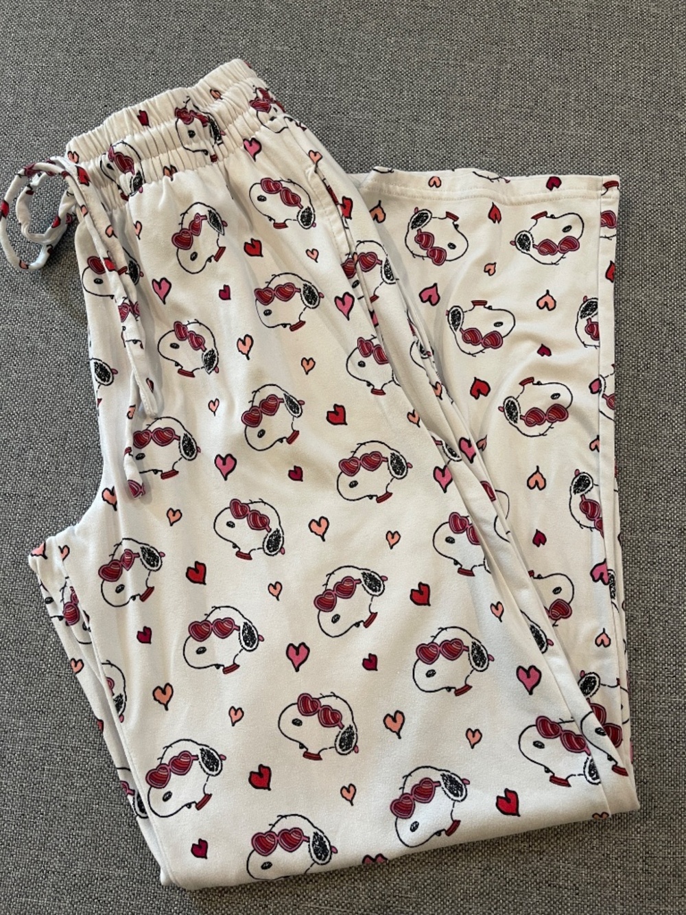 Peanuts brand Snoopy-themed pajama lounge pants womans size‎ S